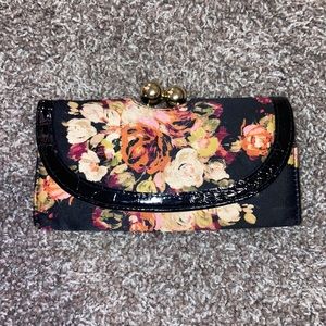 Cute flower claps wallet